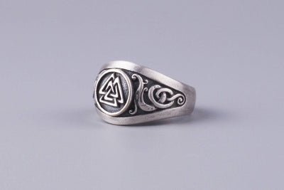 Valknut Silvered Bronze Ring - Norse Wolves